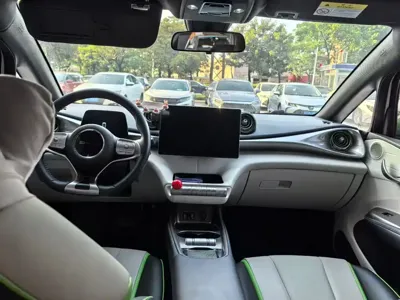 BYD Dolphin 2022, 40000 км, за 57800 CNY - фото 9