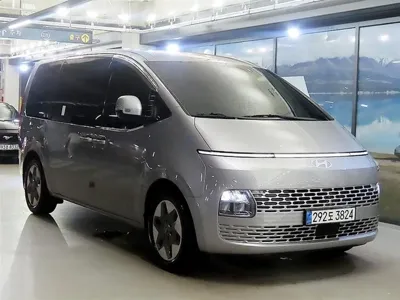 Hyundai Staria · 2025 год