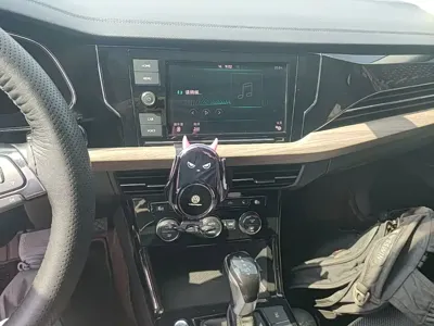 Volkswagen Passat 2019, 79100 км, за 82300 CNY - фото 13