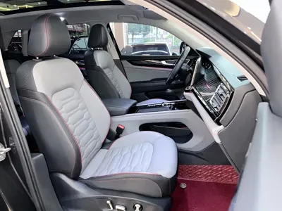 Volkswagen Tiguan X 2022, 80000 км, за 138800 CNY - фото 14
