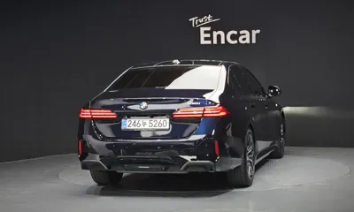 BMW 5-Series 2024, 17089 км, за 58950000 KRW