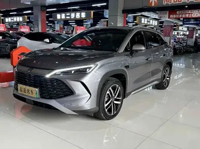 BYD L DM-i · 2025 год