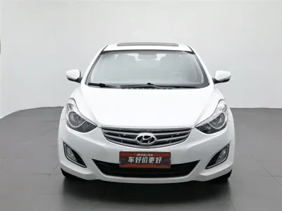 Hyundai Elantra Langdong 2014, 81000 км, за 19900 CNY