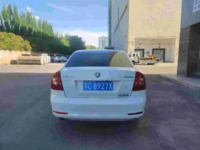 Skoda Octavia 2016, 122000 км, за 25800 CNY - фото 9
