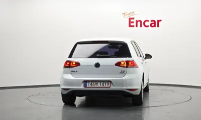 Volkswagen Golf 2015, 110708 км, за 7900000 KRW