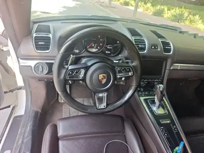 Porsche Cayman 2017, 112400 км, за 180300 CNY