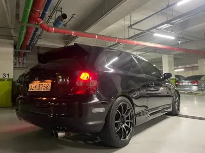 Honda Civic 2005, 125000 км, за 13500000 KRW