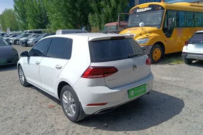 Volkswagen Golf 2019, 87600 км, за 70066.67 CNY