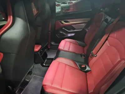 Porsche Taycan 2024, 12000 км, за 177000000 KRW - фото 6
