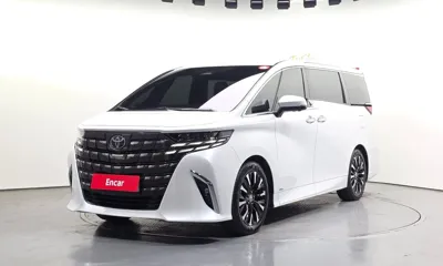 Toyota Alphard · 2024 год