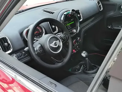 MINI Mini Countryman 2019, 99000 км, за 68800 CNY - фото 10