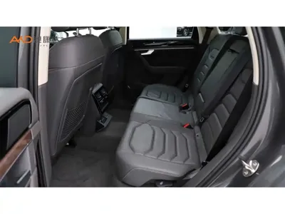 Volkswagen Touareg 2021, 71000 км, за 243000 CNY - фото 7
