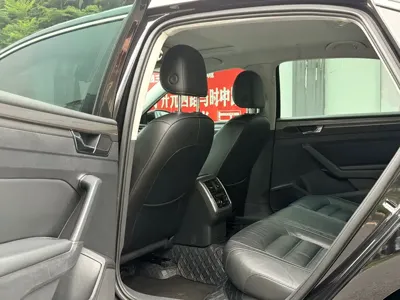 Volkswagen Passat 2016, 110000 км, за 37800 CNY - фото 9