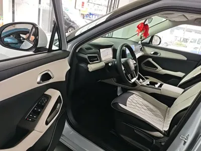 BYD Yuan Up 2026, 1200 км, за 73100 CNY - фото 16