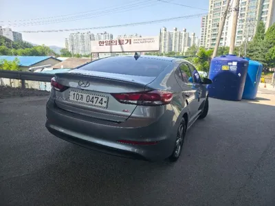 Hyundai Avante 2017, 98294 км, за 8700000 KRW