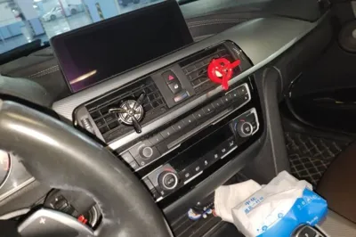 BMW 3 Series 2019, 68400 км, за 109576.47 CNY - фото 12