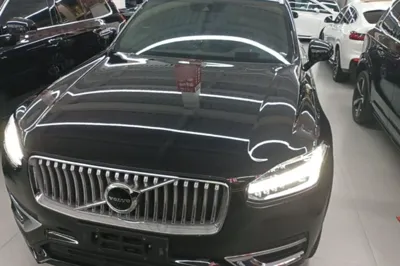 Volvo XC90 New Energy 2022, 42100 км, за 333864.76 CNY