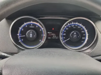 Hyundai Sonata 2012, 172678 км, за 3500000 KRW - фото 8
