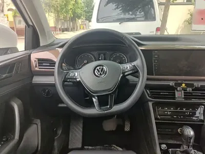 Volkswagen Tharu 2021, 100500 км, за 75400 CNY