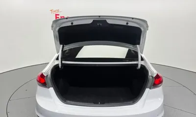 Hyundai Avante 2017, 138143 км, за 8300000 KRW - фото 20