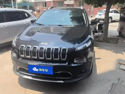 Jeep Cherokee 2021, 30099 км, за 56000 CNY - фото 2