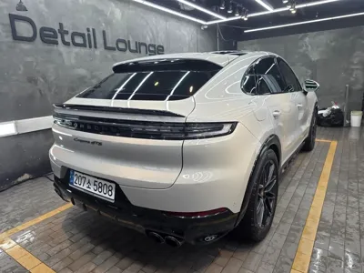 Porsche Cayenne 2025, 6500 км, за 210000000 KRW