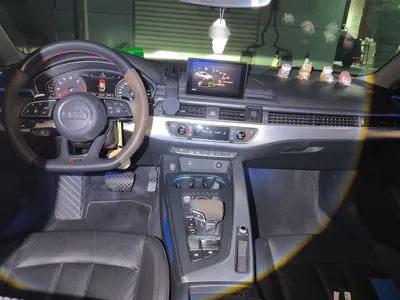 Audi A5 2019, 81300 км, за 132023.36 CNY