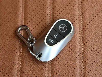 Mercedes-Benz GLC 2023, 49500 км, за 239000 CNY - фото 37