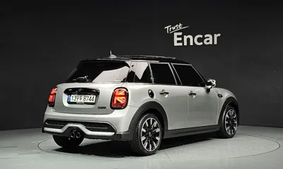 MINI Cooper 2023, 44618 км, за 24500000 KRW
