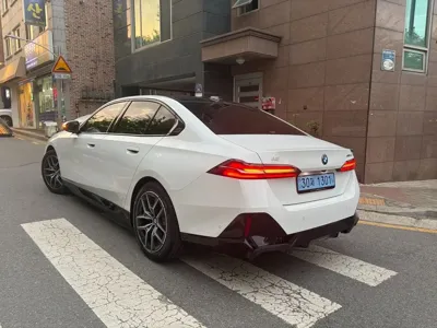 BMW i5 2026, 854 км, за 57000000 KRW