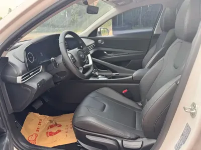 Hyundai Elantra 2025, 10000 км, за 68900 CNY - фото 4