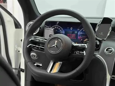 Mercedes-Benz GLC 2025, 8500 км, за 298000 CNY - фото 13