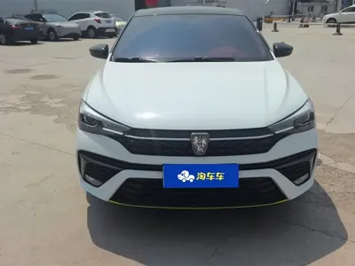 Roewe i5 2022, 24000 км, за 37000 CNY