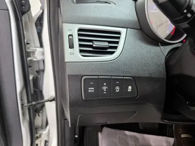 Hyundai Avante 2016, 198550 км, за 3850000 KRW - фото 17