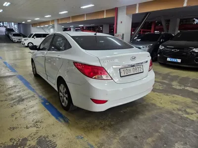 Hyundai Accent 2016, 61364 км, за 5500000 KRW