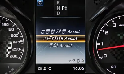 Mercedes-Benz C-Class 2018, 97902 км, за 28500000 KRW - фото 16
