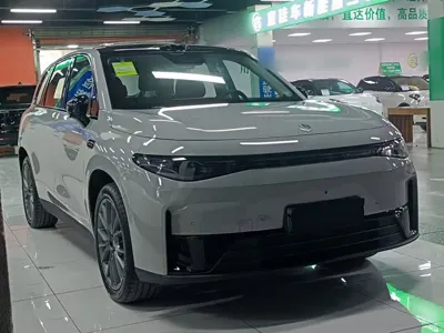 Leapmotor Leapmotor C10 2025, 13000 км, за 120399 CNY