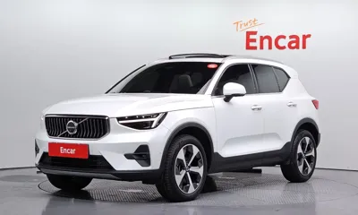 Volvo XC40 · 2025 год