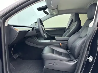 Tesla Model Y 2023, 54000 км, за 169800 CNY