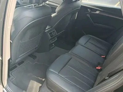 Audi Q5L 2025, 6000 км, за 228000 CNY - фото 3