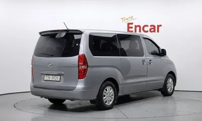 Hyundai Starex 2018, 158549 км, за 12000000 KRW - фото 2