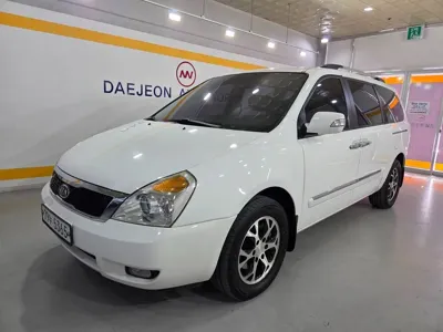Kia Canival 2012, 215408 км, за 3400000 KRW