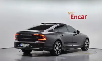 Volvo S90 2022, 76155 км, за 37500000 KRW