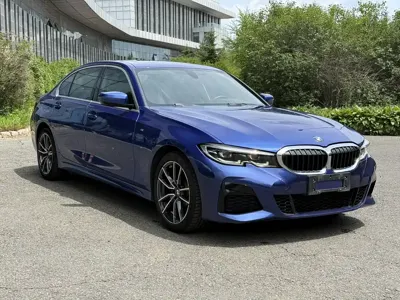 BMW 3 Series 2022, 28000 км, за 165799 CNY