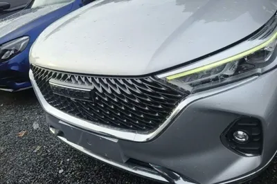 Haval M6 2021, 101700 км, за 50332.16 CNY