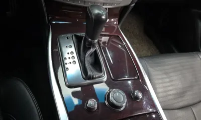 Infiniti M 2011, 180474 км, за 9000000 KRW - фото 9