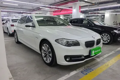 BMW 5 Series 2017, 52699 км, за 137692.99 CNY