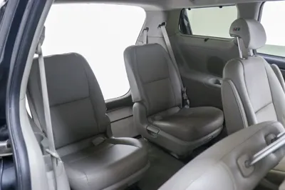 Kia Canival 2015, 305698 км, за 5500000 KRW - фото 10