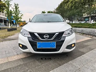 Nissan Tiida 2018, 61000 км, за 39800 CNY