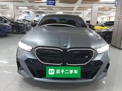 BMW i5 M60 2024, 28600 км, за 370200 CNY